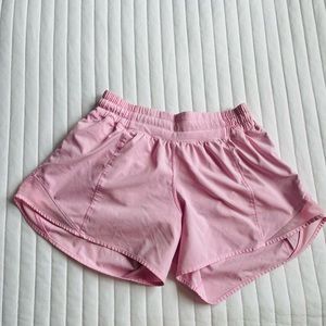 Lululemon (Size 4) Hotty Hots (4 inch) Light Pink (old/rare color)